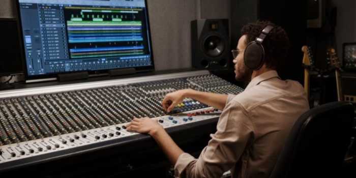 Top-Rated Studio Headphones for Music Production