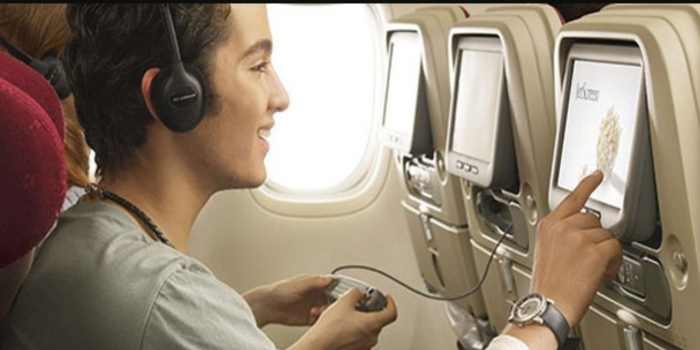 Is it ok to Use Wireless Headphones on a Plane 1